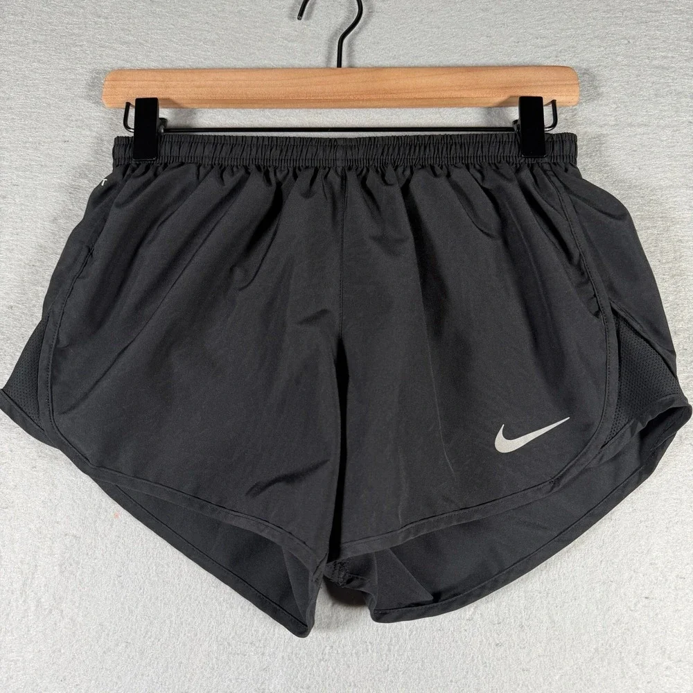 Nike Womens Dri-FIT Running Shorts Black AJ4713-010 Size Small Zip Pocket 3in